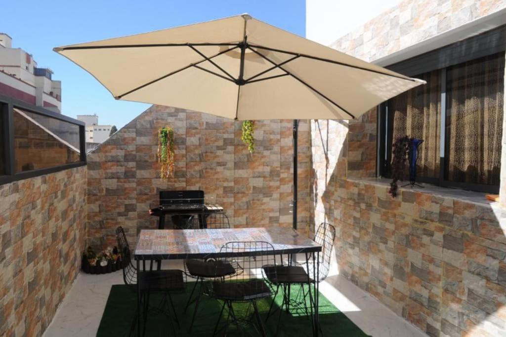 Appartement Meuble Et Bien Situe Meknès Exterior foto